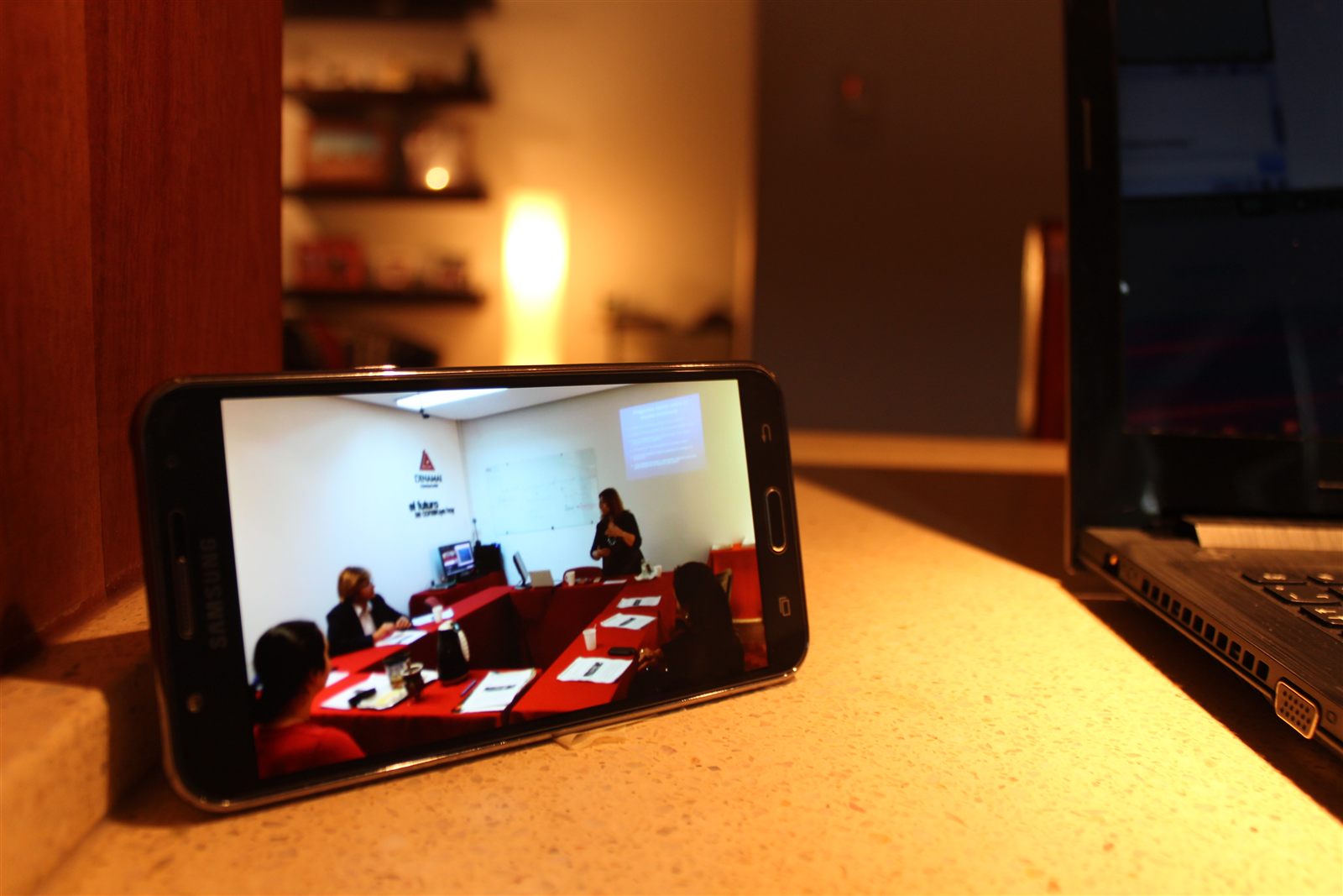Una reunión de trabajo, ya completamente a distancia.